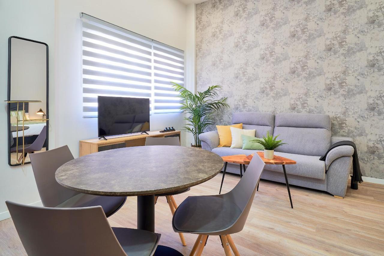 Del Parque Flats Estudio Capuchinos Málaga Eksteriør billede