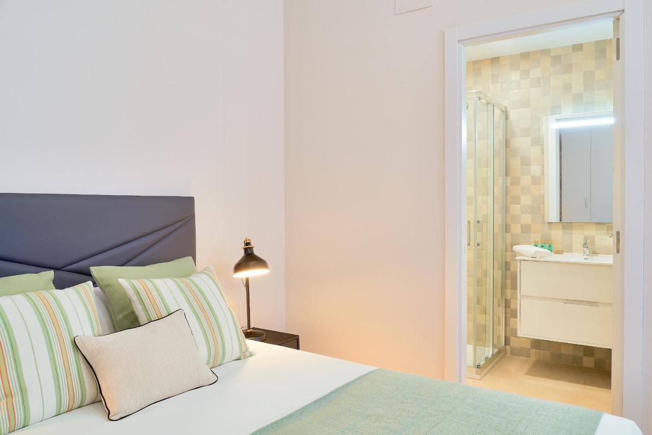 Del Parque Flats Estudio Capuchinos Málaga Eksteriør billede