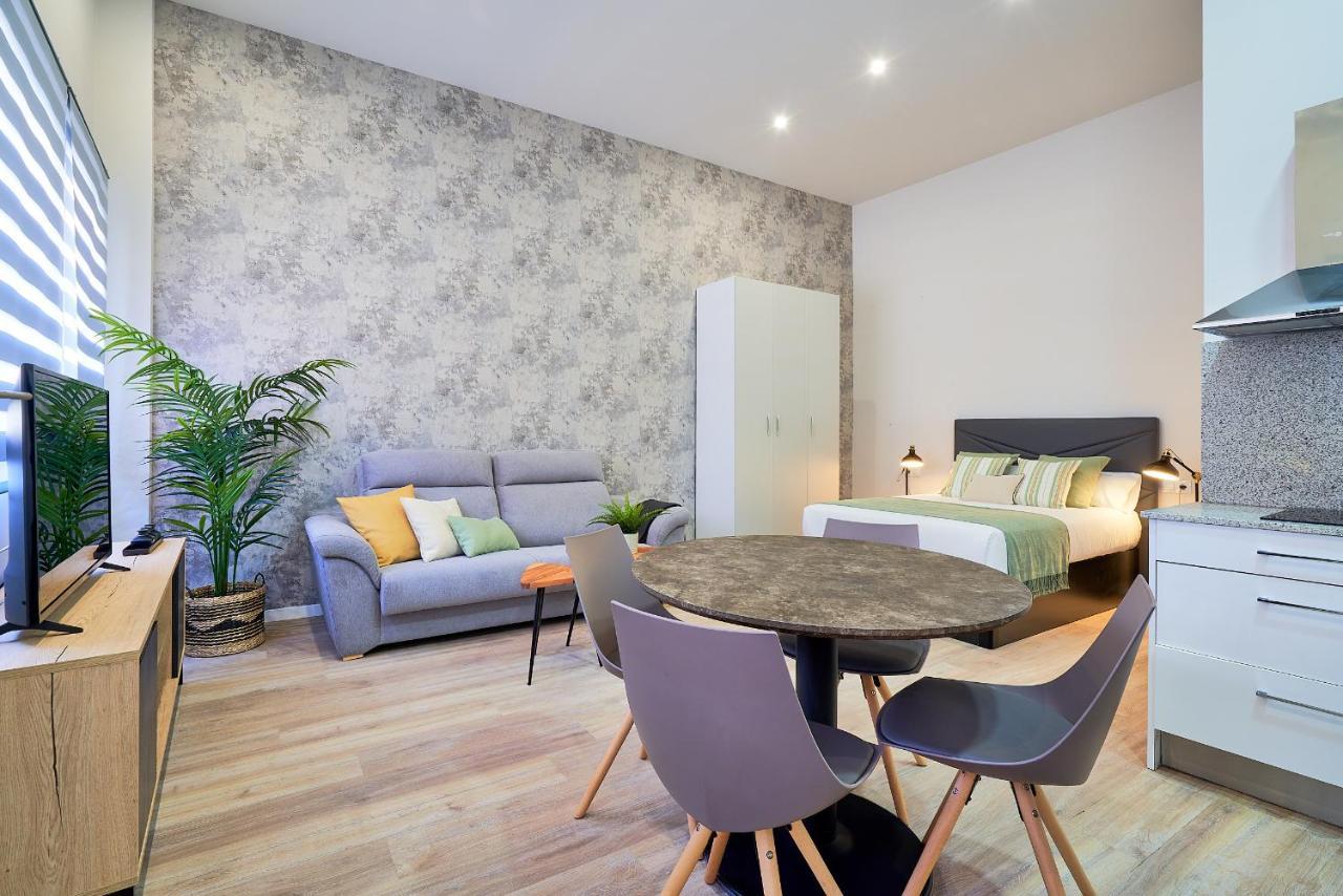 Del Parque Flats Estudio Capuchinos Málaga Eksteriør billede