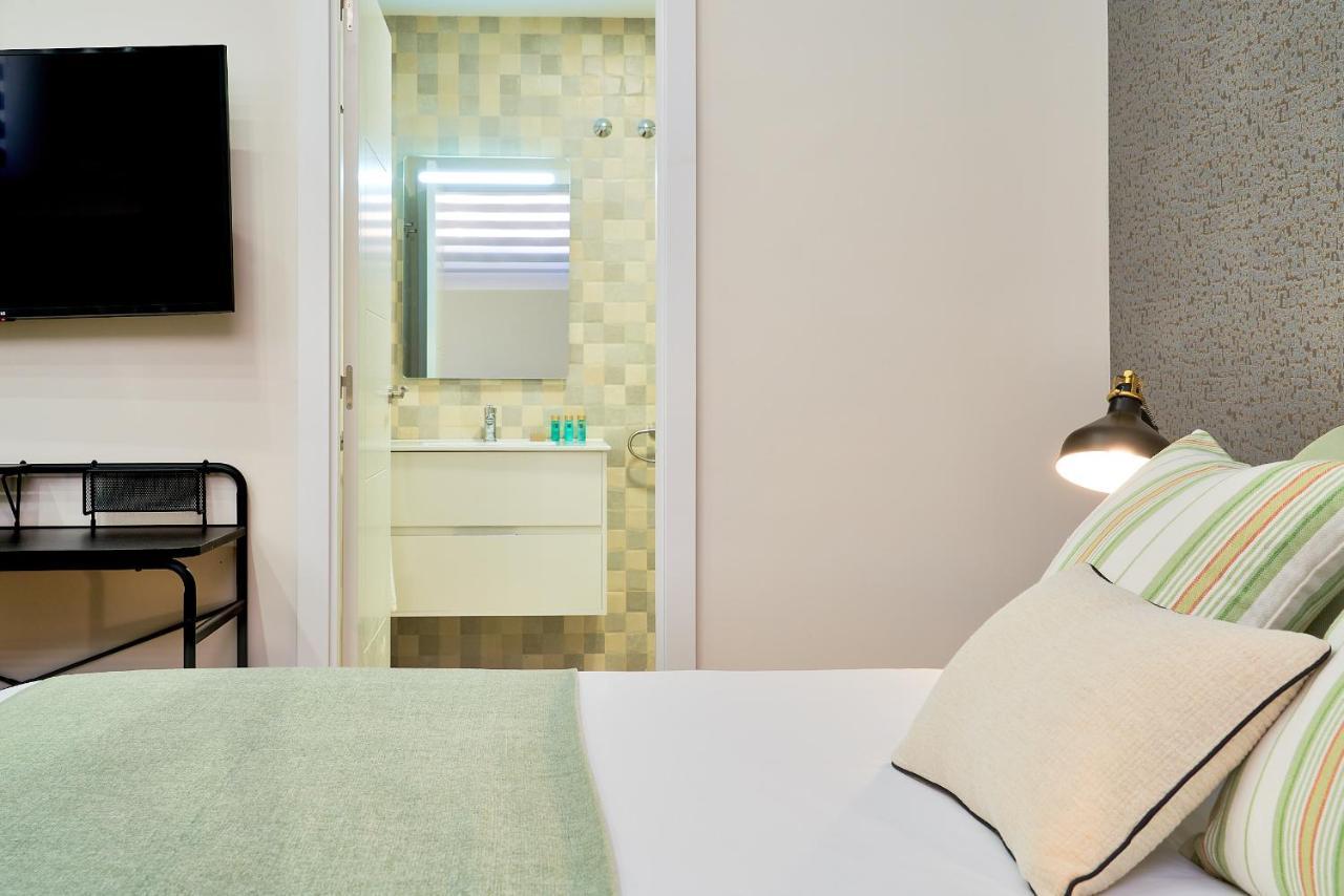 Del Parque Flats Estudio Capuchinos Málaga Eksteriør billede