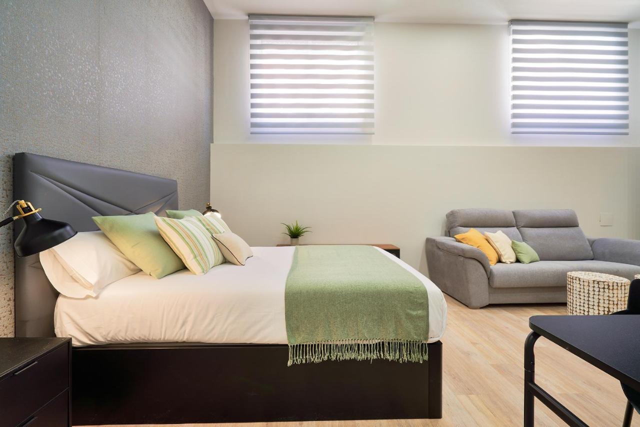 Del Parque Flats Estudio Capuchinos Málaga Eksteriør billede