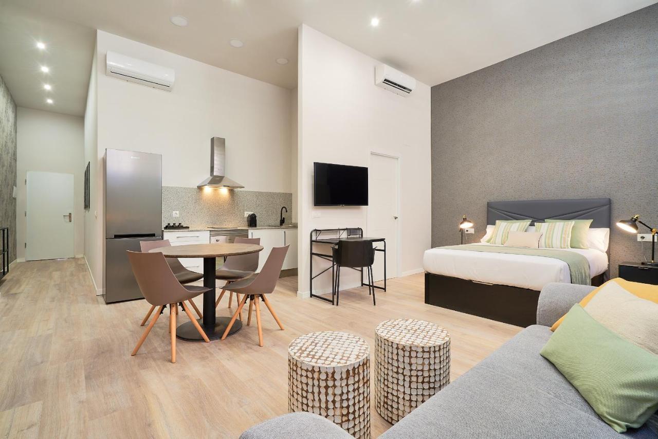 Del Parque Flats Estudio Capuchinos Málaga Eksteriør billede