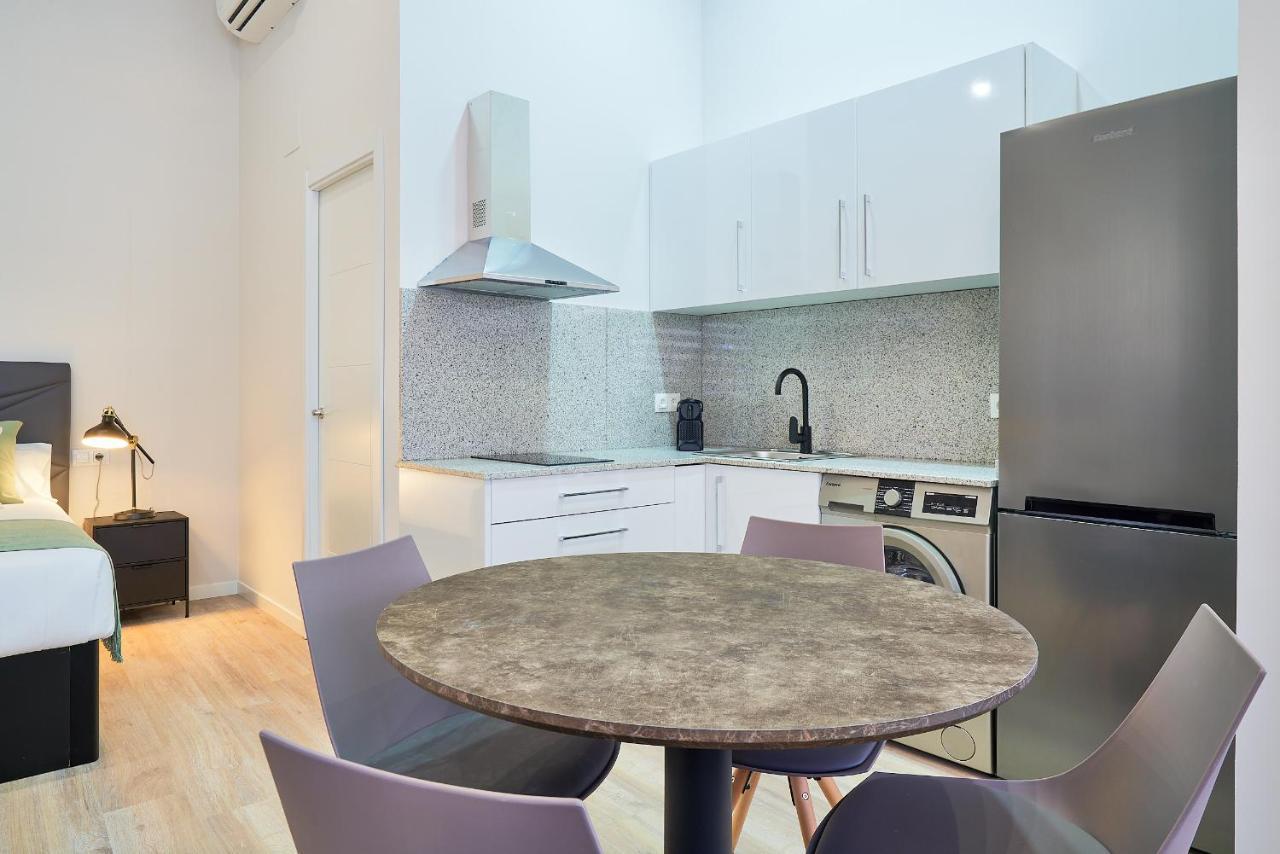 Del Parque Flats Estudio Capuchinos Málaga Eksteriør billede