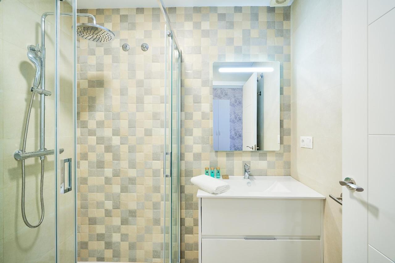 Del Parque Flats Estudio Capuchinos Málaga Eksteriør billede