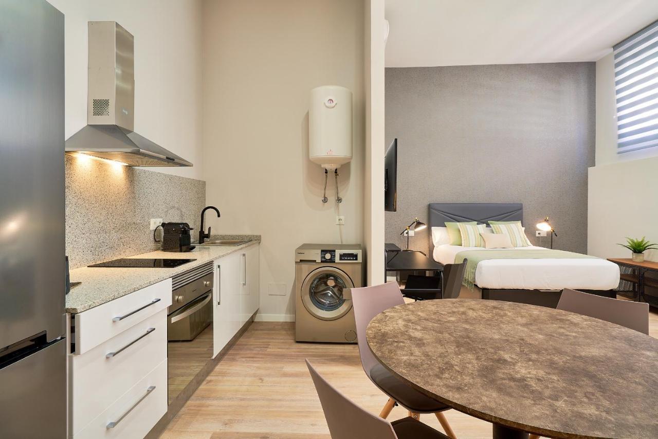 Del Parque Flats Estudio Capuchinos Málaga Eksteriør billede
