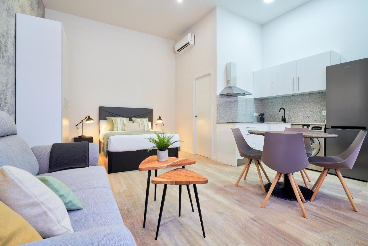 Del Parque Flats Estudio Capuchinos Málaga Eksteriør billede
