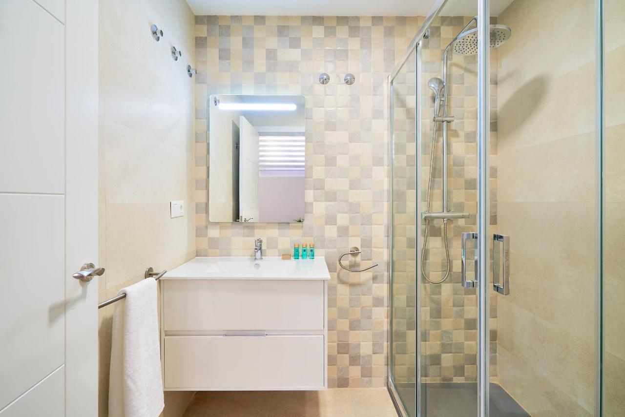 Del Parque Flats Estudio Capuchinos Málaga Eksteriør billede